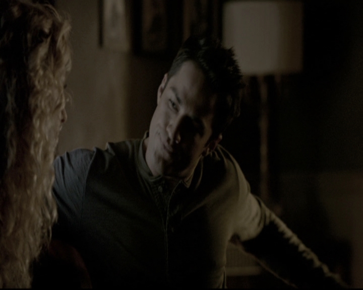 VampireDiariesWorld-dot-nl_6x08FadeIntoYou1964.jpg