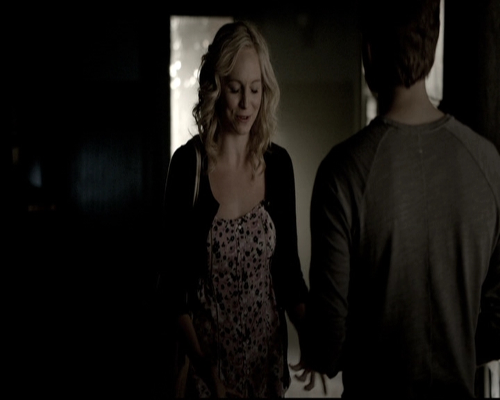 VampireDiariesWorld-dot-nl_6x08FadeIntoYou2009.jpg