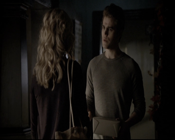 VampireDiariesWorld-dot-nl_6x08FadeIntoYou2024.jpg