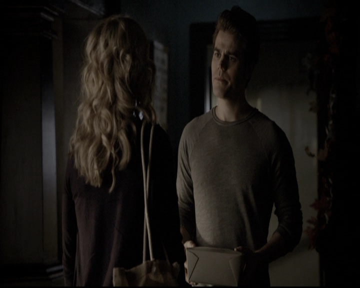 VampireDiariesWorld-dot-nl_6x08FadeIntoYou2025.jpg