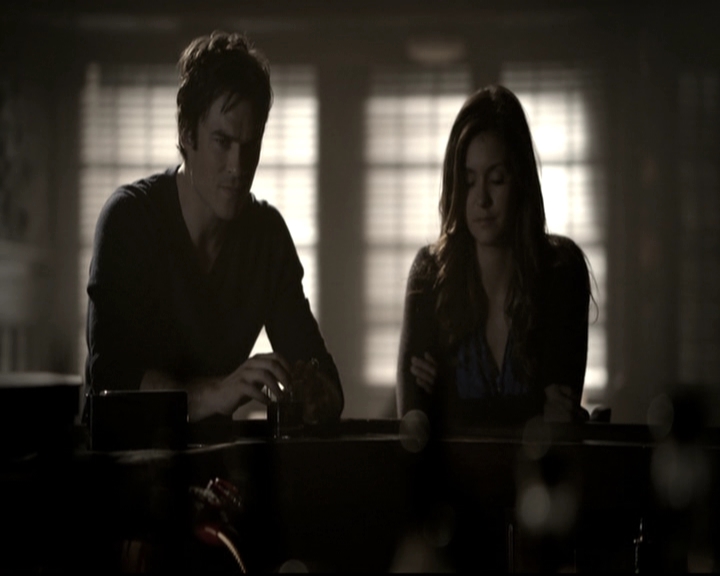 VampireDiariesWorld-dot-nl_6x08FadeIntoYou2097.jpg