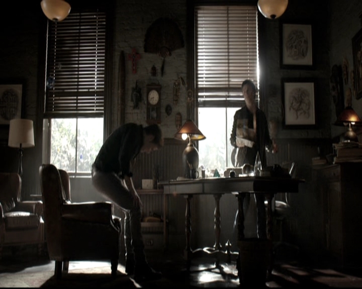 VampireDiariesWorld-dot-nl_6x09IAlone0037.jpg