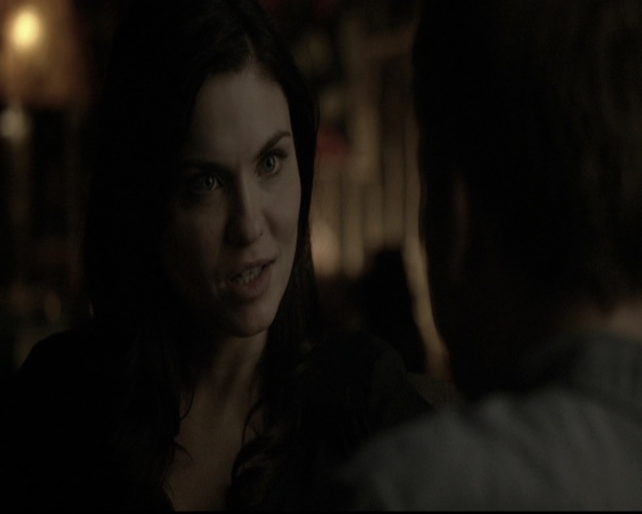 VampireDiariesWorld-dot-nl_6x09IAlone0101.jpg