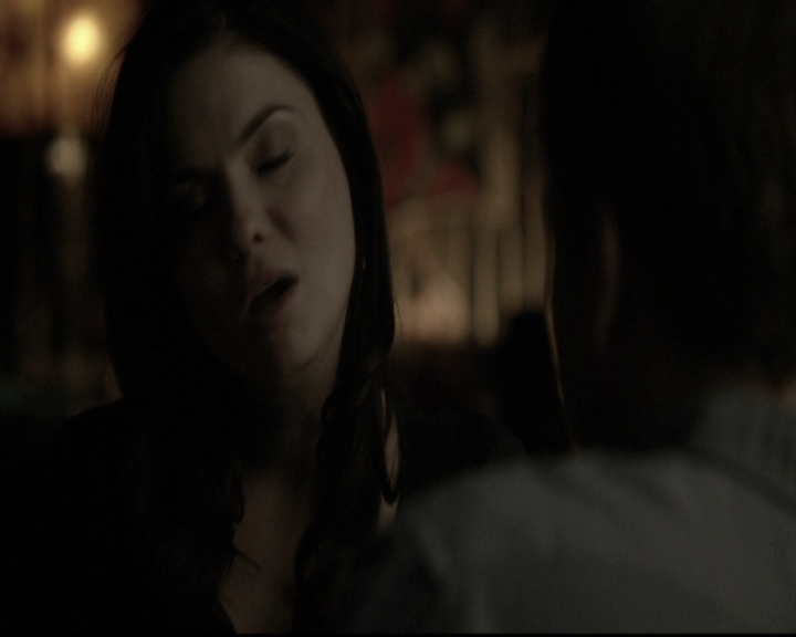 VampireDiariesWorld-dot-nl_6x09IAlone0103.jpg