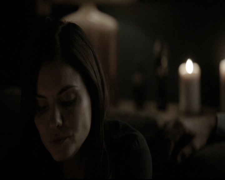 VampireDiariesWorld-dot-nl_6x09IAlone0120.jpg