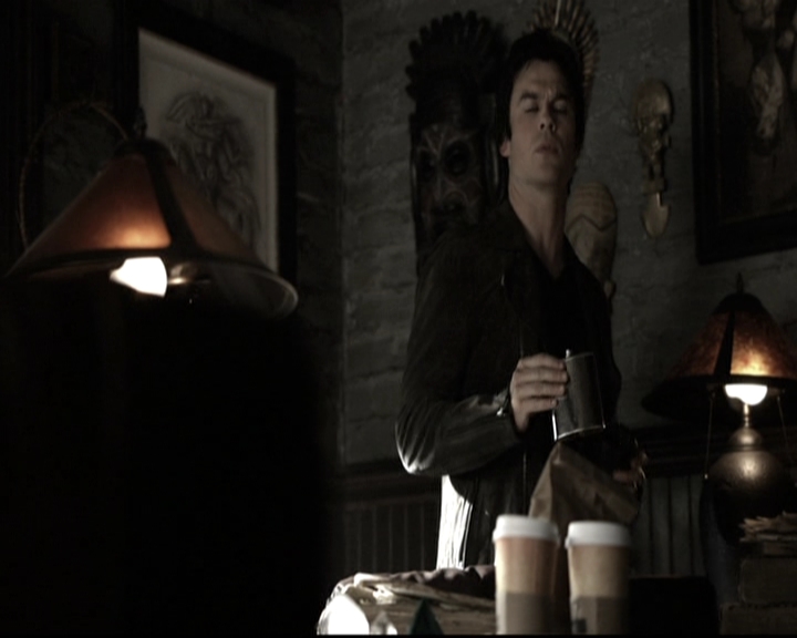 VampireDiariesWorld-dot-nl_6x09IAlone0127.jpg