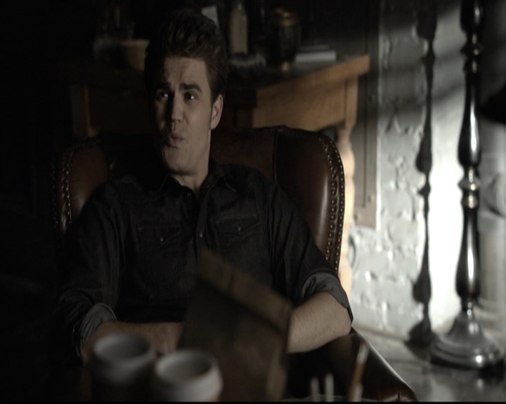 VampireDiariesWorld-dot-nl_6x09IAlone0131.jpg