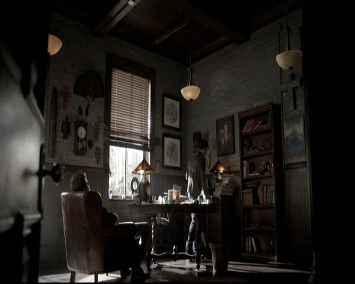 VampireDiariesWorld-dot-nl_6x09IAlone0133.jpg