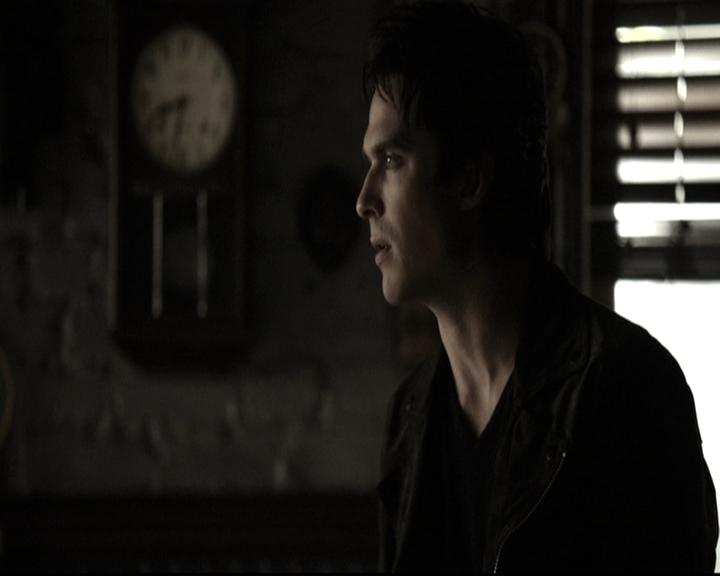 VampireDiariesWorld-dot-nl_6x09IAlone0156.jpg