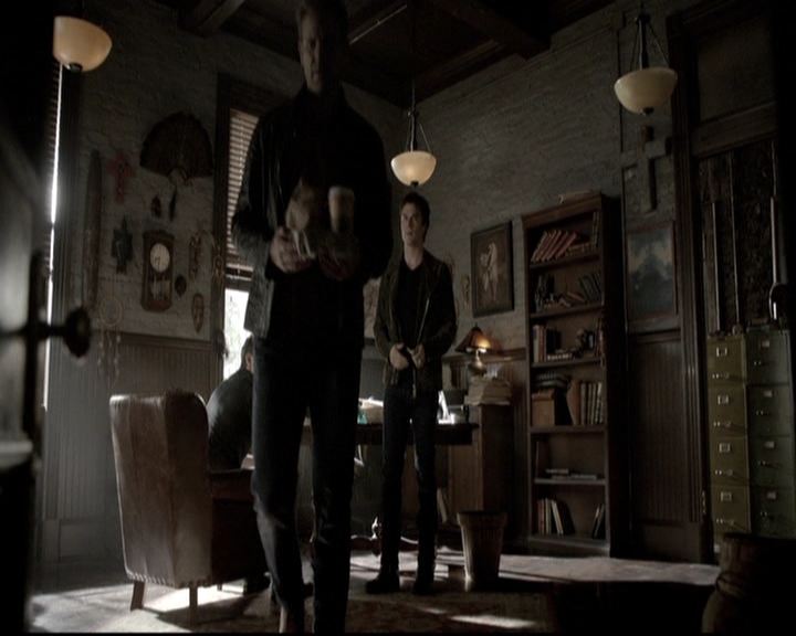 VampireDiariesWorld-dot-nl_6x09IAlone0177.jpg