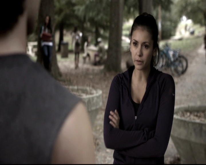 VampireDiariesWorld-dot-nl_6x09IAlone0203.jpg