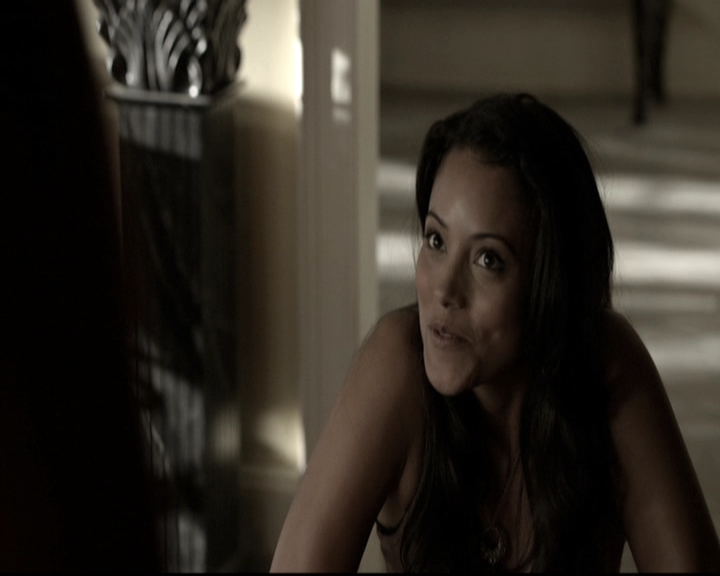 VampireDiariesWorld-dot-nl_6x09IAlone0360.jpg