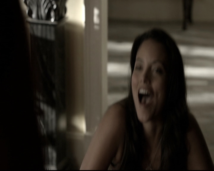 VampireDiariesWorld-dot-nl_6x09IAlone0361.jpg