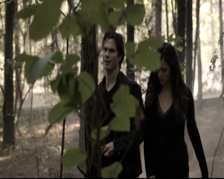 VampireDiariesWorld-dot-nl_6x09IAlone0369.jpg