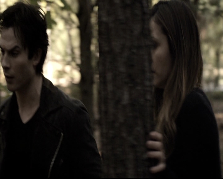 VampireDiariesWorld-dot-nl_6x09IAlone0377.jpg