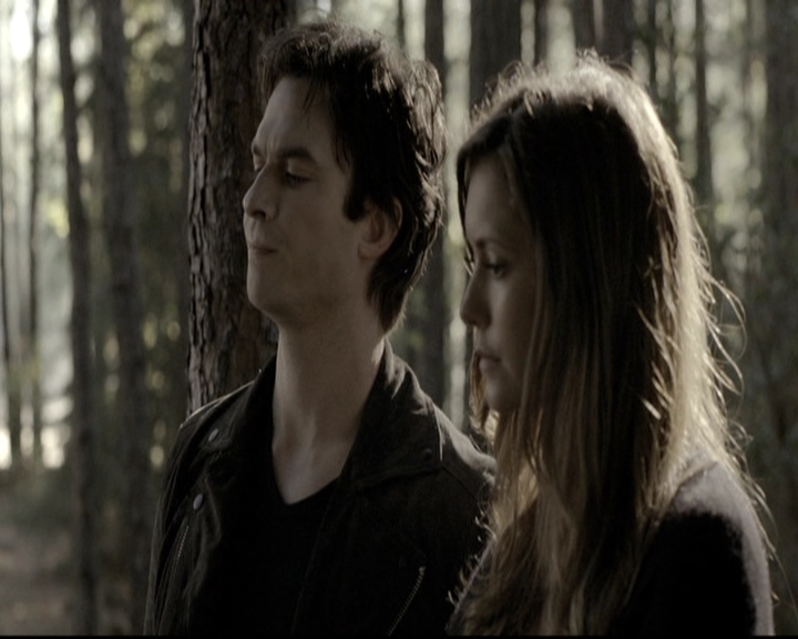 VampireDiariesWorld-dot-nl_6x09IAlone0410.jpg