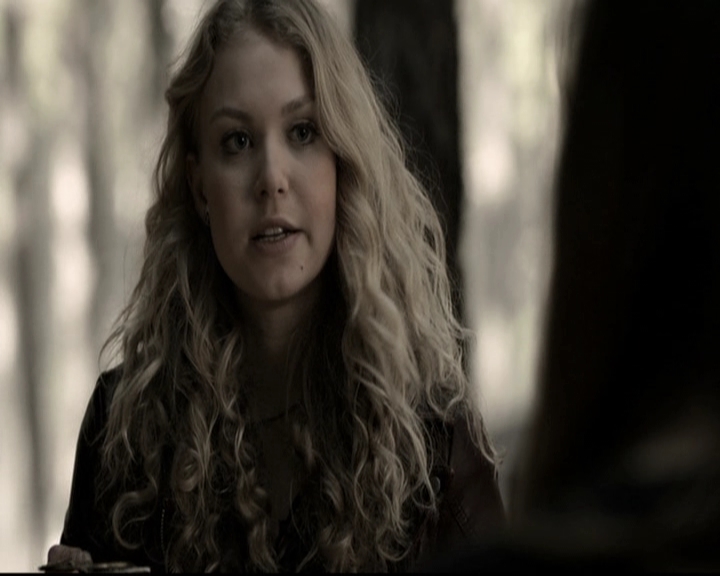 VampireDiariesWorld-dot-nl_6x09IAlone0415.jpg