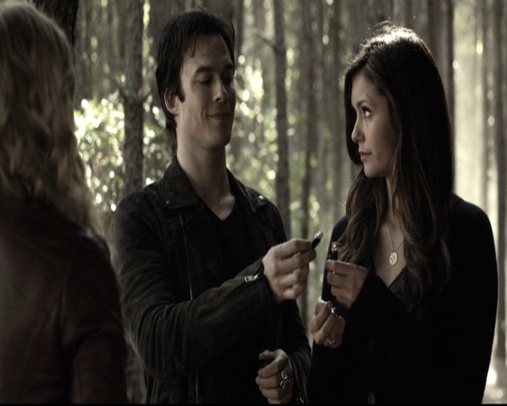 VampireDiariesWorld-dot-nl_6x09IAlone0446.jpg