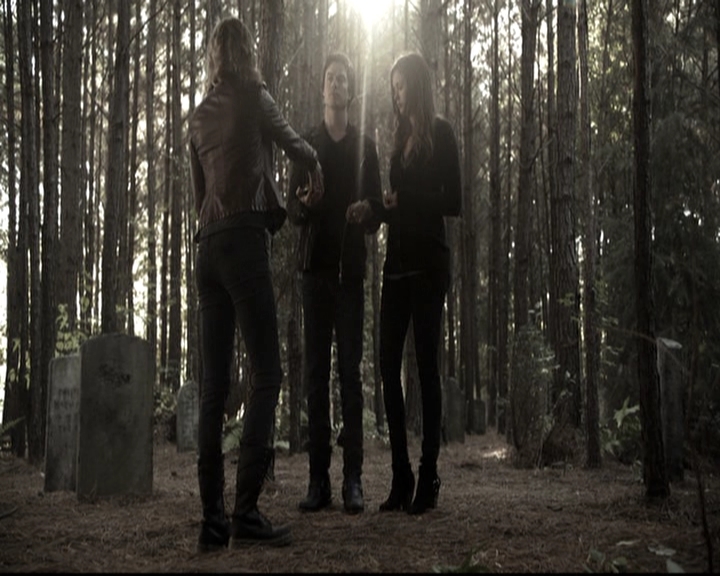 VampireDiariesWorld-dot-nl_6x09IAlone0456.jpg