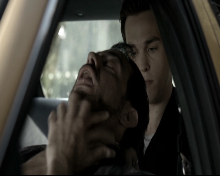 VampireDiariesWorld-dot-nl_6x09IAlone0590.jpg