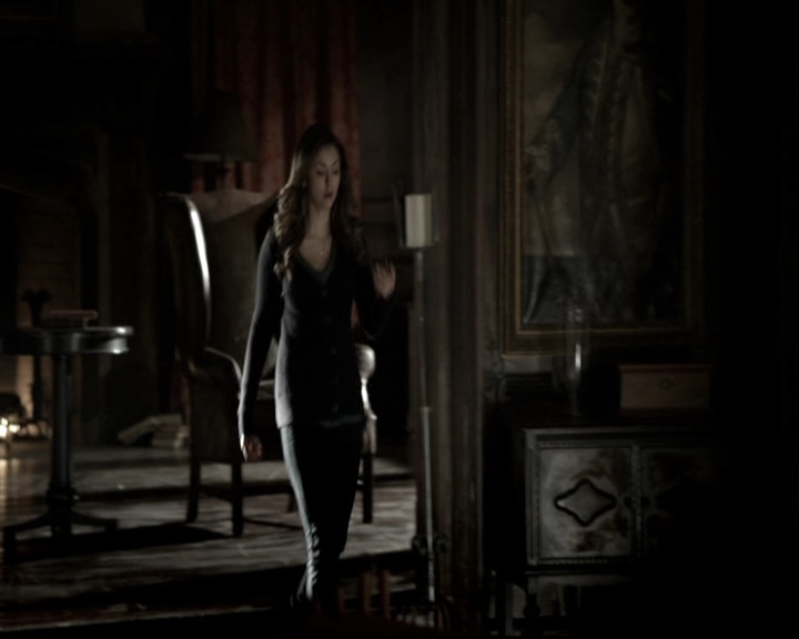 VampireDiariesWorld-dot-nl_6x09IAlone0622.jpg