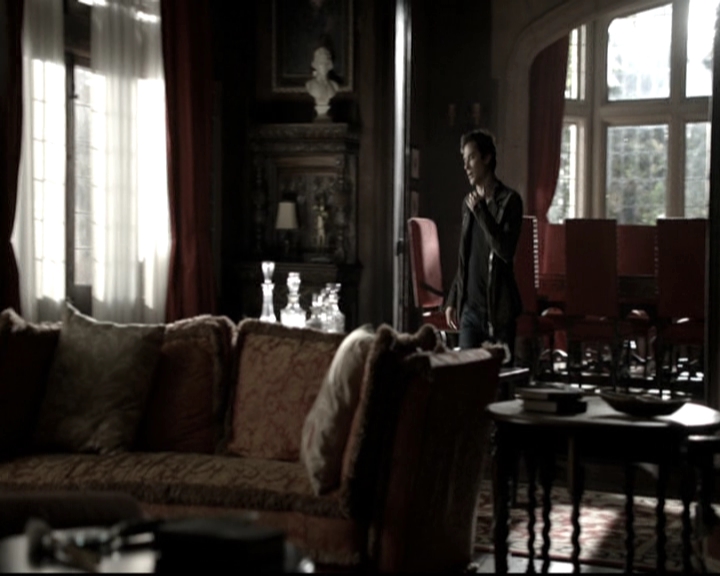 VampireDiariesWorld-dot-nl_6x09IAlone0624.jpg