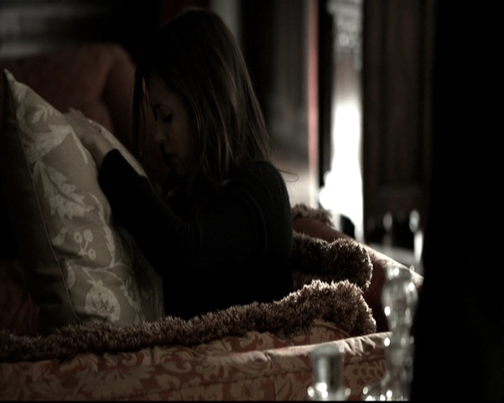 VampireDiariesWorld-dot-nl_6x09IAlone0644.jpg