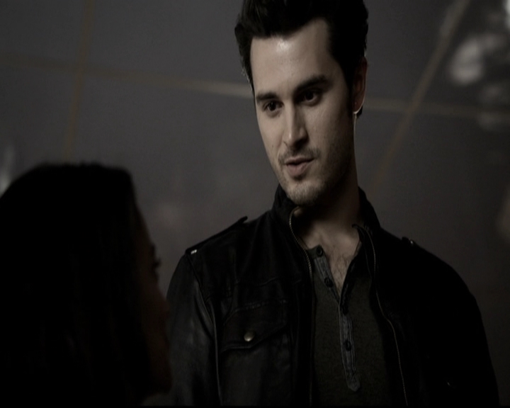 VampireDiariesWorld-dot-nl_6x09IAlone0715.jpg