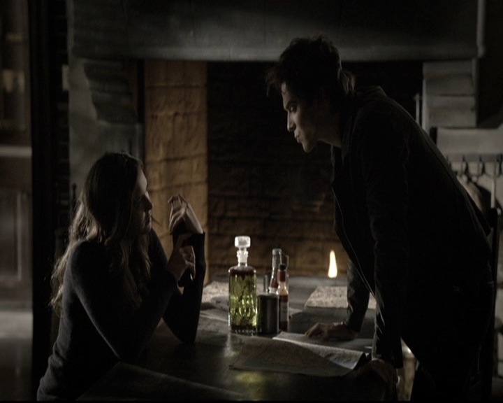 VampireDiariesWorld-dot-nl_6x09IAlone0902.jpg