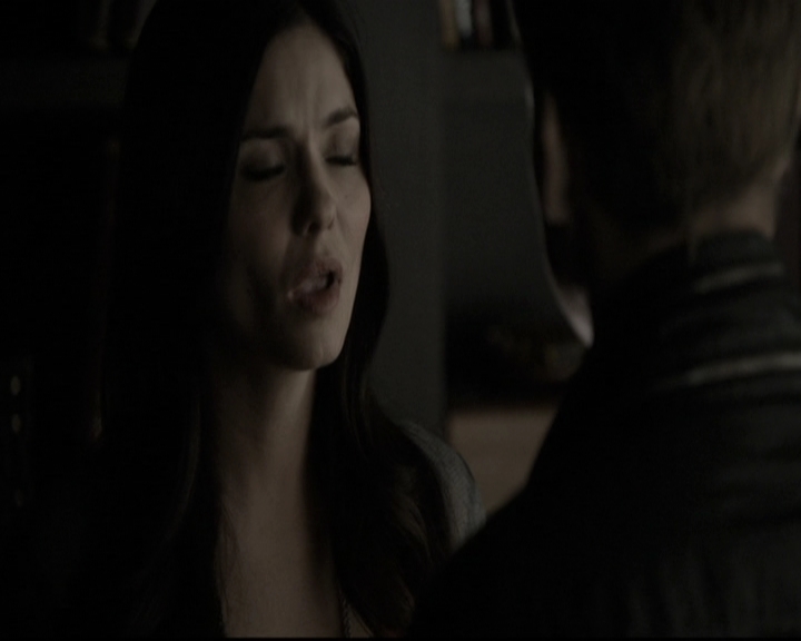 VampireDiariesWorld-dot-nl_6x09IAlone1015.jpg