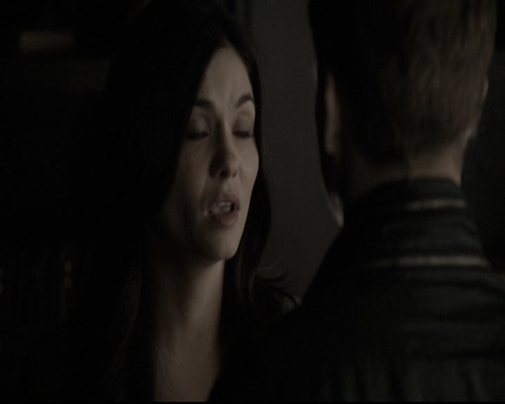 VampireDiariesWorld-dot-nl_6x09IAlone1035.jpg