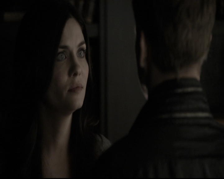 VampireDiariesWorld-dot-nl_6x09IAlone1037.jpg