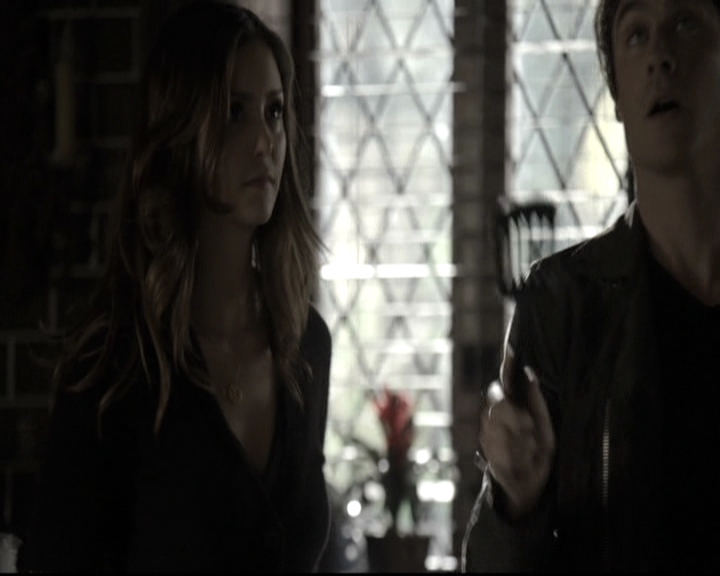 VampireDiariesWorld-dot-nl_6x09IAlone1047.jpg