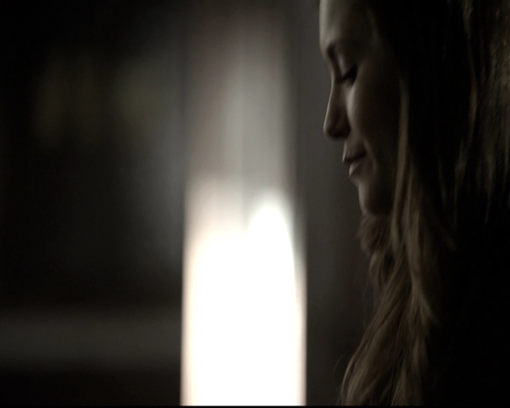 VampireDiariesWorld-dot-nl_6x09IAlone1052.jpg