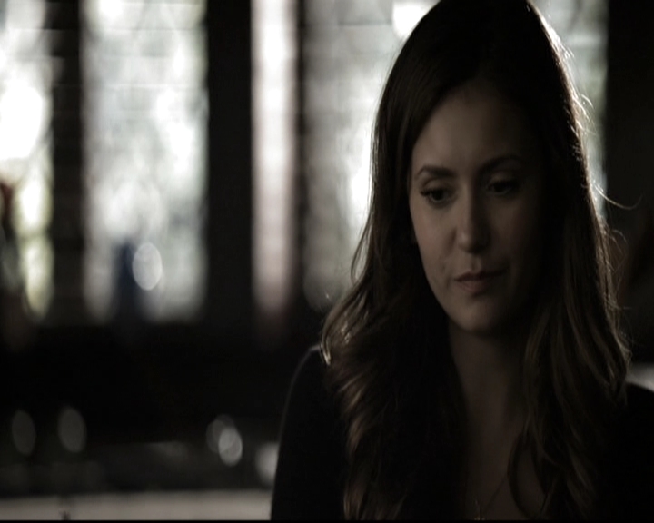 VampireDiariesWorld-dot-nl_6x09IAlone1053.jpg