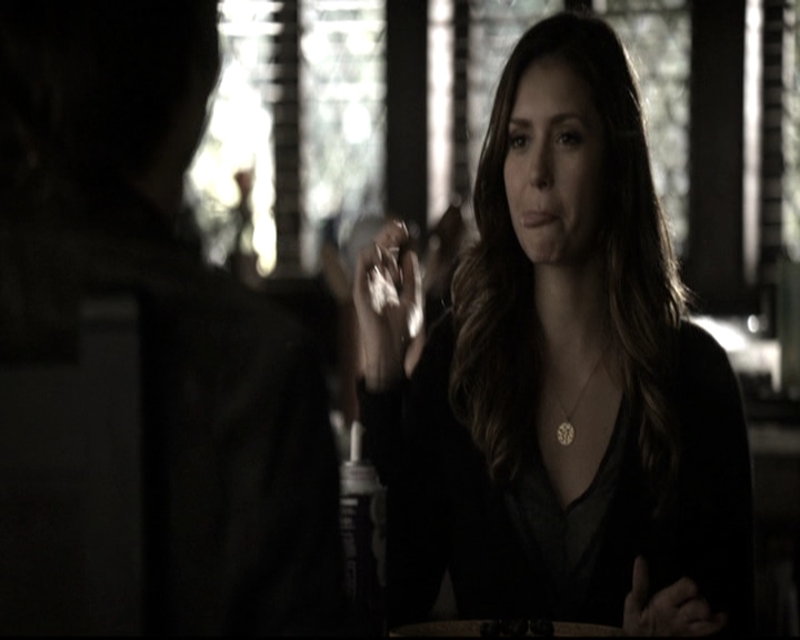 VampireDiariesWorld-dot-nl_6x09IAlone1061.jpg