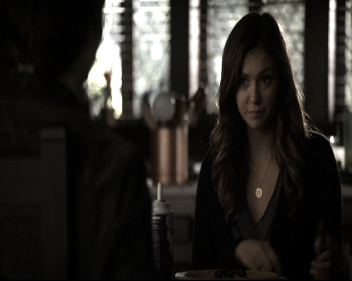 VampireDiariesWorld-dot-nl_6x09IAlone1062.jpg