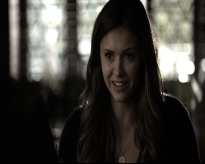 VampireDiariesWorld-dot-nl_6x09IAlone1066.jpg