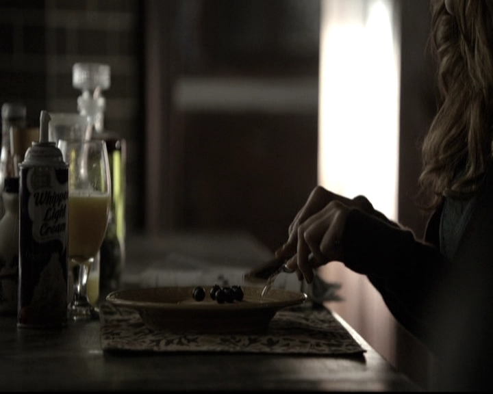 VampireDiariesWorld-dot-nl_6x09IAlone1069.jpg