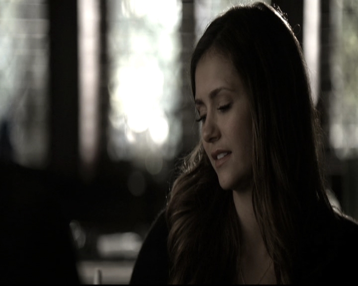 VampireDiariesWorld-dot-nl_6x09IAlone1081.jpg