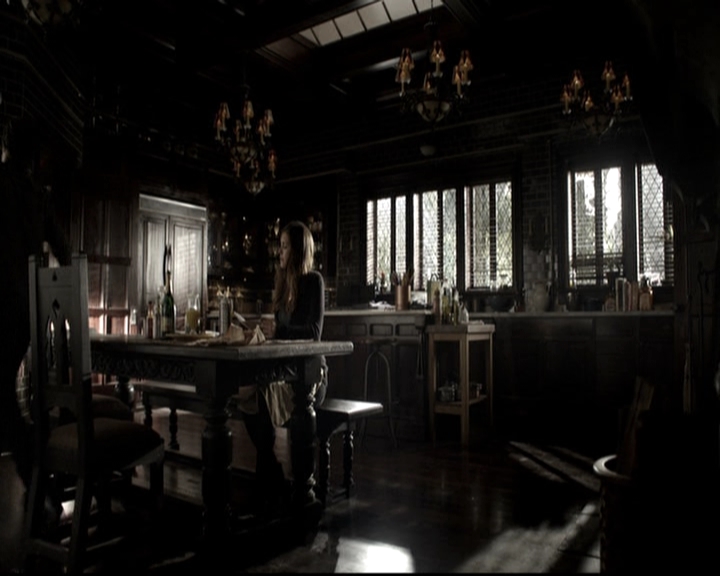 VampireDiariesWorld-dot-nl_6x09IAlone1117.jpg