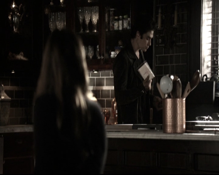 VampireDiariesWorld-dot-nl_6x09IAlone1125.jpg