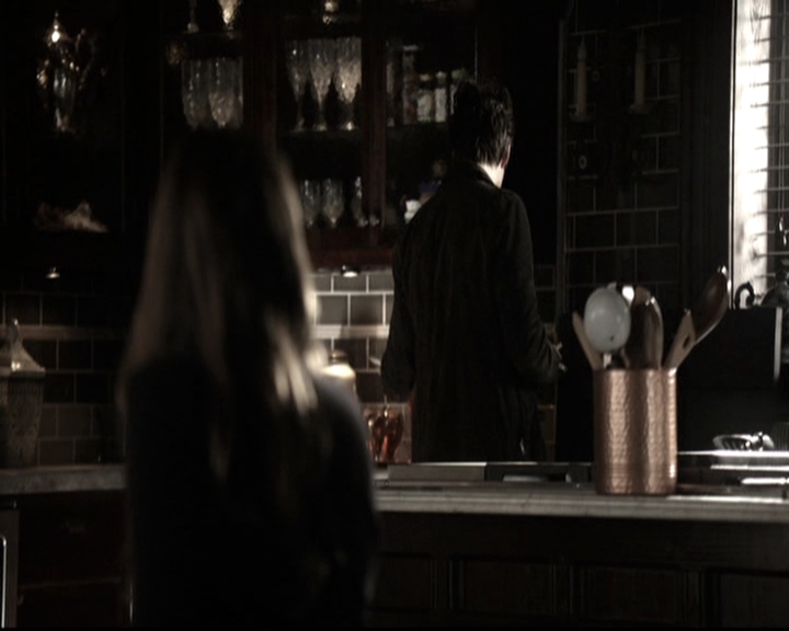 VampireDiariesWorld-dot-nl_6x09IAlone1127.jpg