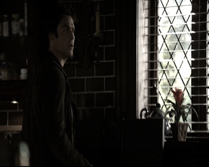 VampireDiariesWorld-dot-nl_6x09IAlone1153.jpg