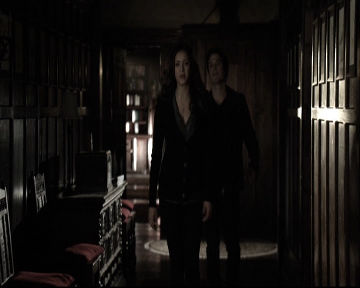 VampireDiariesWorld-dot-nl_6x09IAlone1157.jpg