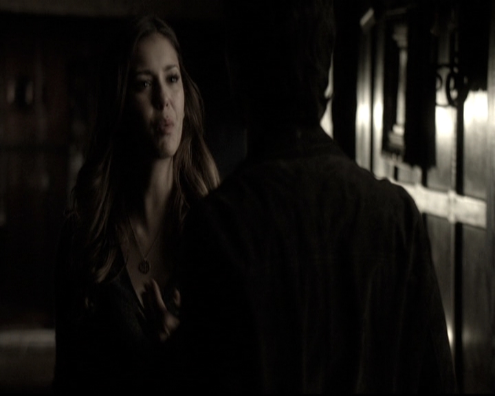 VampireDiariesWorld-dot-nl_6x09IAlone1162.jpg