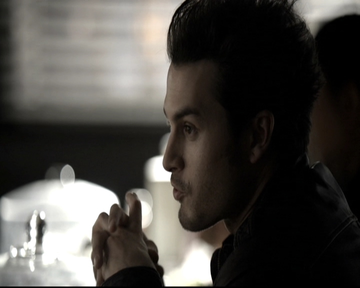 VampireDiariesWorld-dot-nl_6x09IAlone1194.jpg