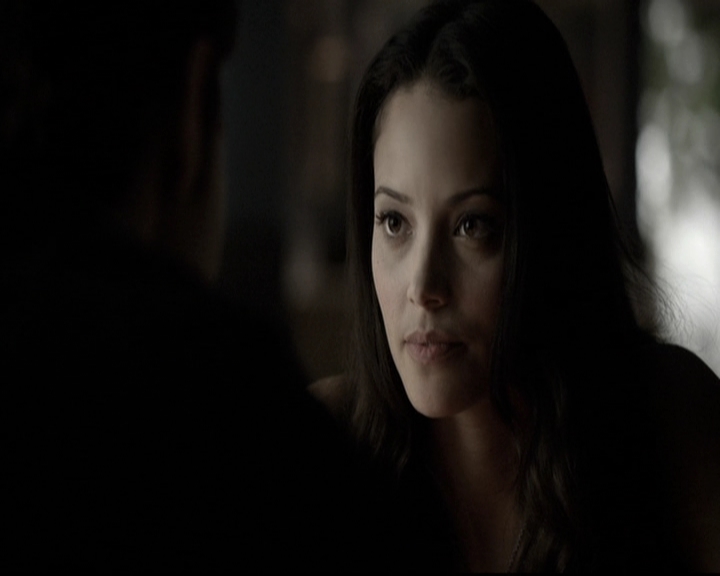 VampireDiariesWorld-dot-nl_6x09IAlone1252.jpg