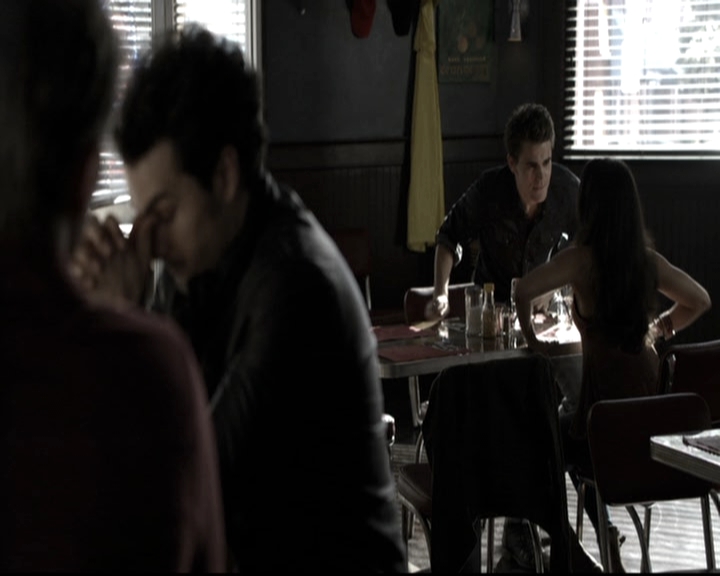 VampireDiariesWorld-dot-nl_6x09IAlone1258.jpg