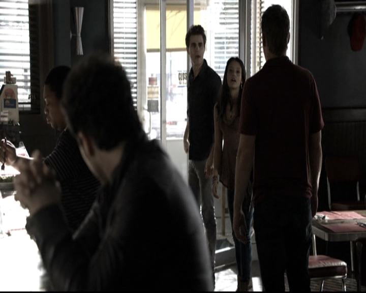 VampireDiariesWorld-dot-nl_6x09IAlone1266.jpg